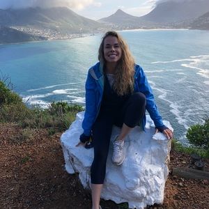 Meet your Posher, Christine